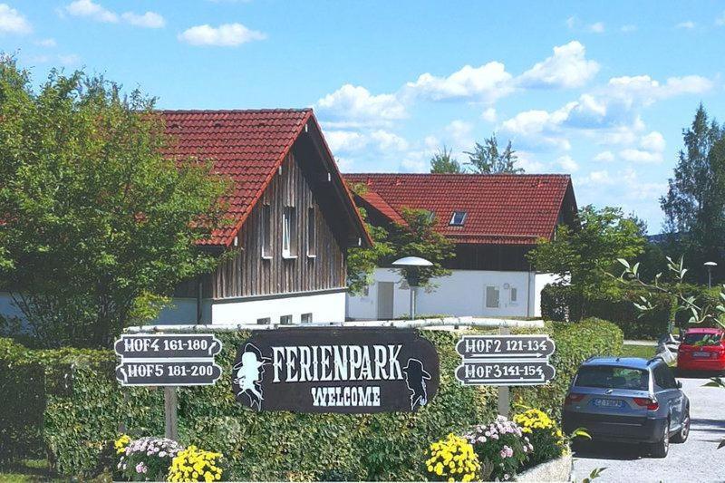 Ferienhaus Bayern Am Ferienpark Westerncity Eging Esterno foto